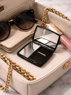 CHANEL Double Mirror Compact | 2-Way Mirror | NIB | Rare Giftable Piece